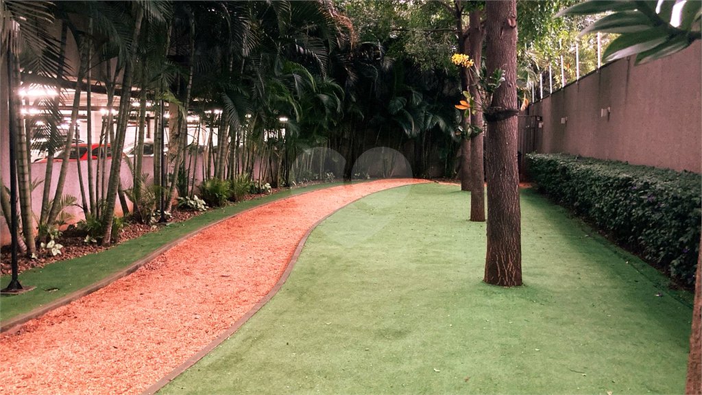 Apartamento à venda com 2 quartos em Vila Anastácio, São Paulo, SP