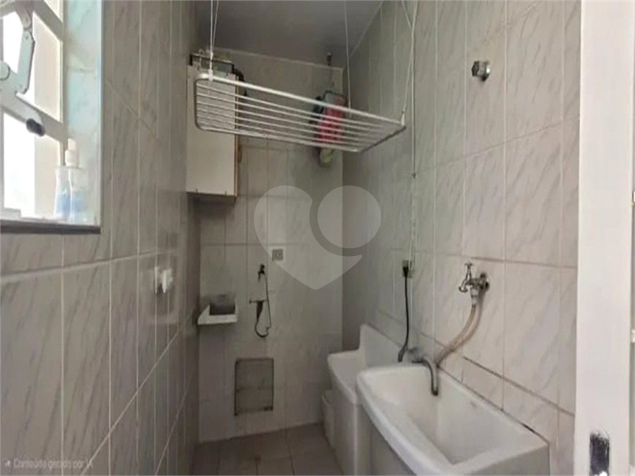 Casa Térrea à venda ou para alugar com 5 quartos, sendo 1 suíte, em Vila Vitório Mazzei, São Paulo, SP