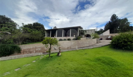 Casa à venda com 3 quartos, sendo 1 suíte,  em Área Rural de Serra Negra, Serra Negra, SP