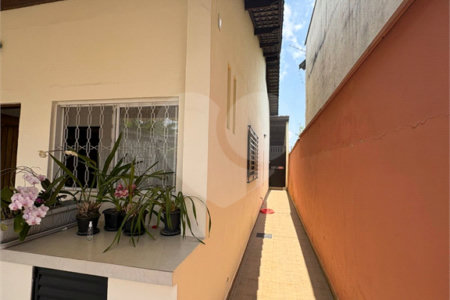 Casa Térrea à venda com 3 quartos, sendo 1 suíte,  em Vila Áurea, Poá, SP