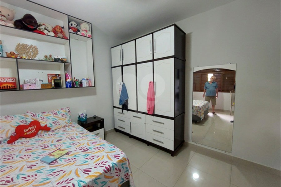 Casa à venda com 5 quartos, sendo 3 suítes, no Centro, Mairiporã, SP
