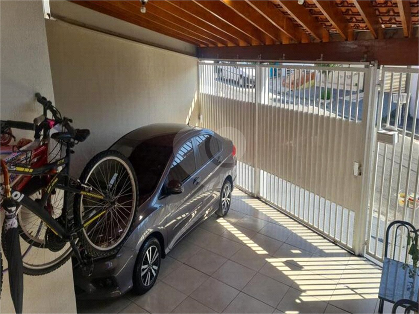 Casa à venda com 2 quartos, sendo 1 suíte,  em Vila Rubens, Indaiatuba, SP