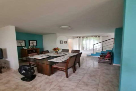 Casa à venda com 1 quarto, sendo 3 suítes, em Campo Grande, Rio de Janeiro, RJ