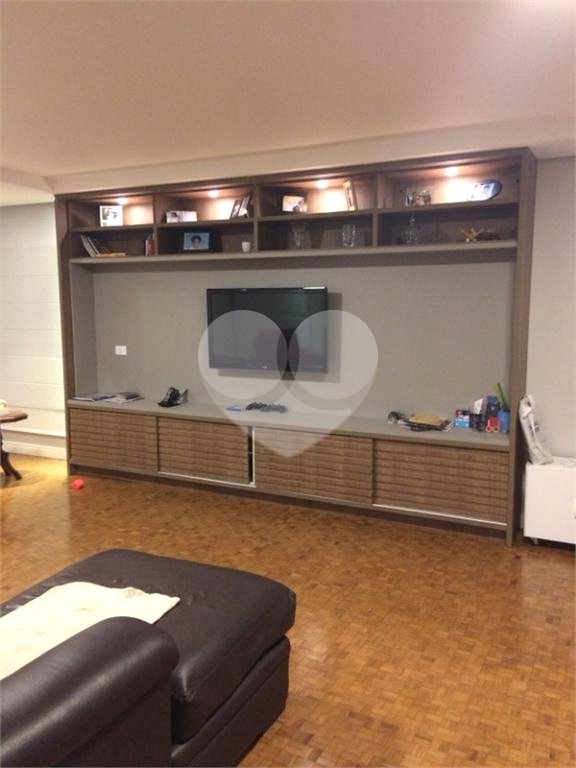 Apartamento à venda com 4 quartos, sendo 2 suítes, em Consolação, São Paulo, SP