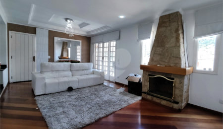 Casa à venda com 3 suítes no condomínio Residencial Jardim Itatinga, São Paulo - SP