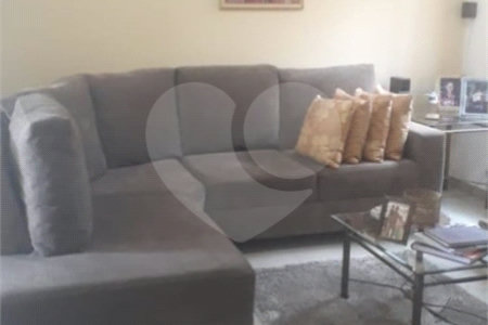Casa à venda com 3 quartos, sendo 1 suíte,  em Vila Oliveira, Mogi das Cruzes, SP