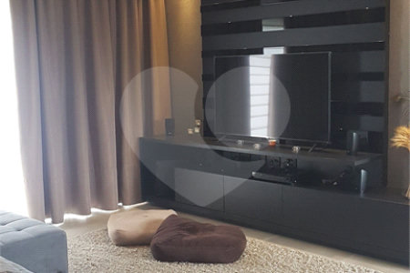 CASA A VENDA NO URBANOVA, CONDOMINIO JAGUARY, 4 DORMITORIOS, 4 SUITES, 5 VAGAS, PISCINA, SJC