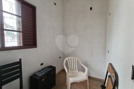 Casa à venda com 4 quartos, sendo 3 suítes, no condomínio Rancho Dirce, Sorocaba - SP