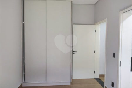 Casa à venda com 3 quartos, sendo 1 suíte,  no condomínio Madre Maria Vilac, Valinhos - SP