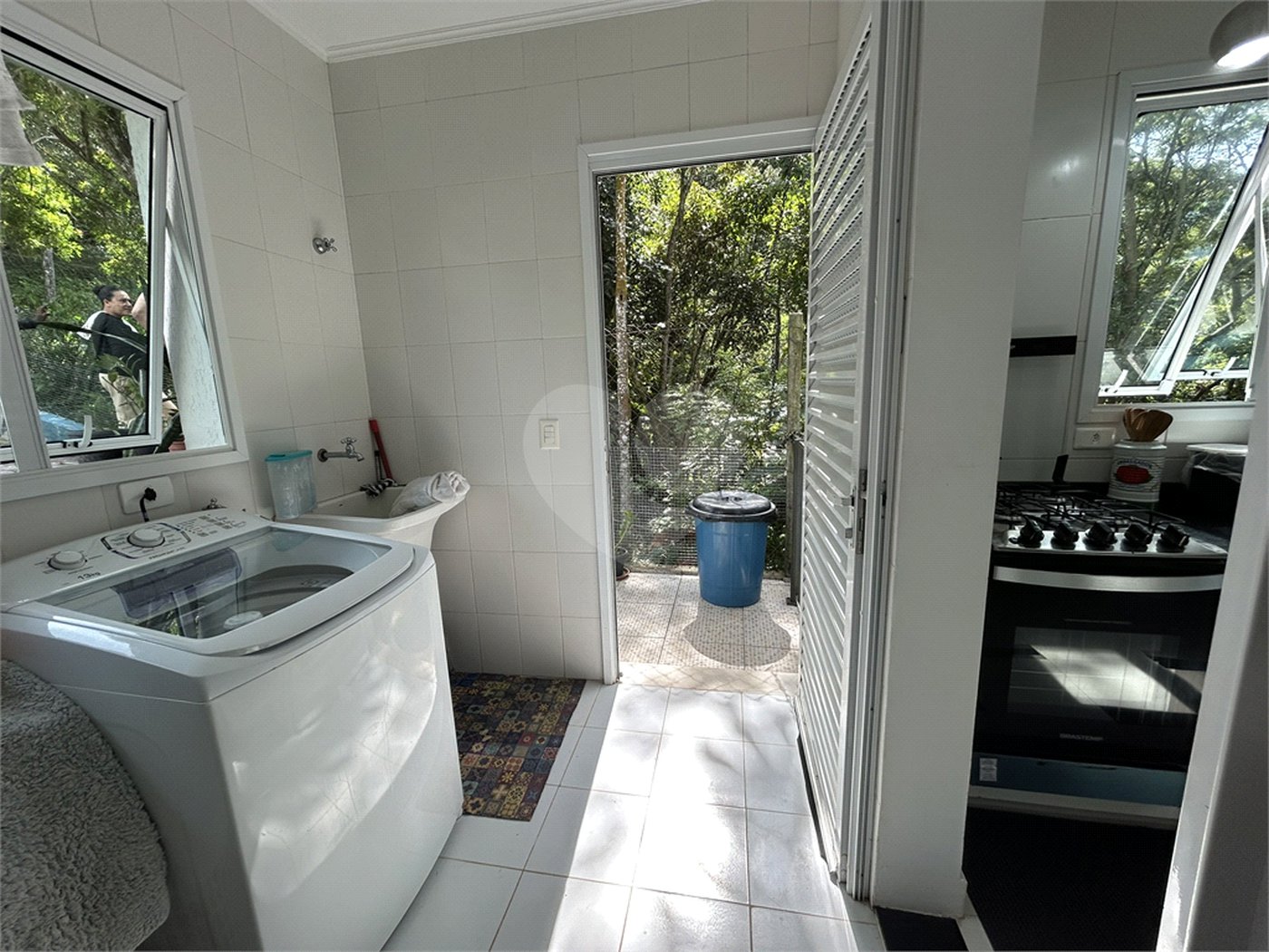 Casa à venda com 3 quartos, sendo 1 suíte, no condomínio Alpes da Cantareira, Mairiporã - SP