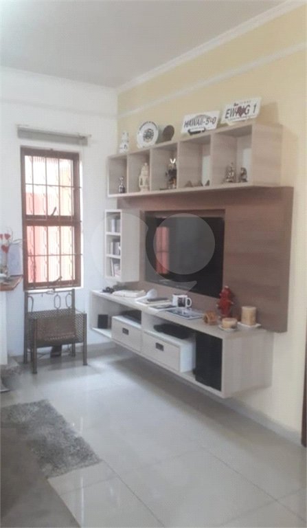 Casa à venda com 3 quartos, sendo 1 suíte,  em Vila Oliveira, Mogi das Cruzes, SP