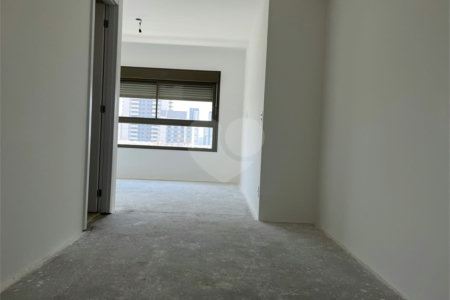 Apartamento à venda com 3 suítes em Campo Belo, São Paulo, SP