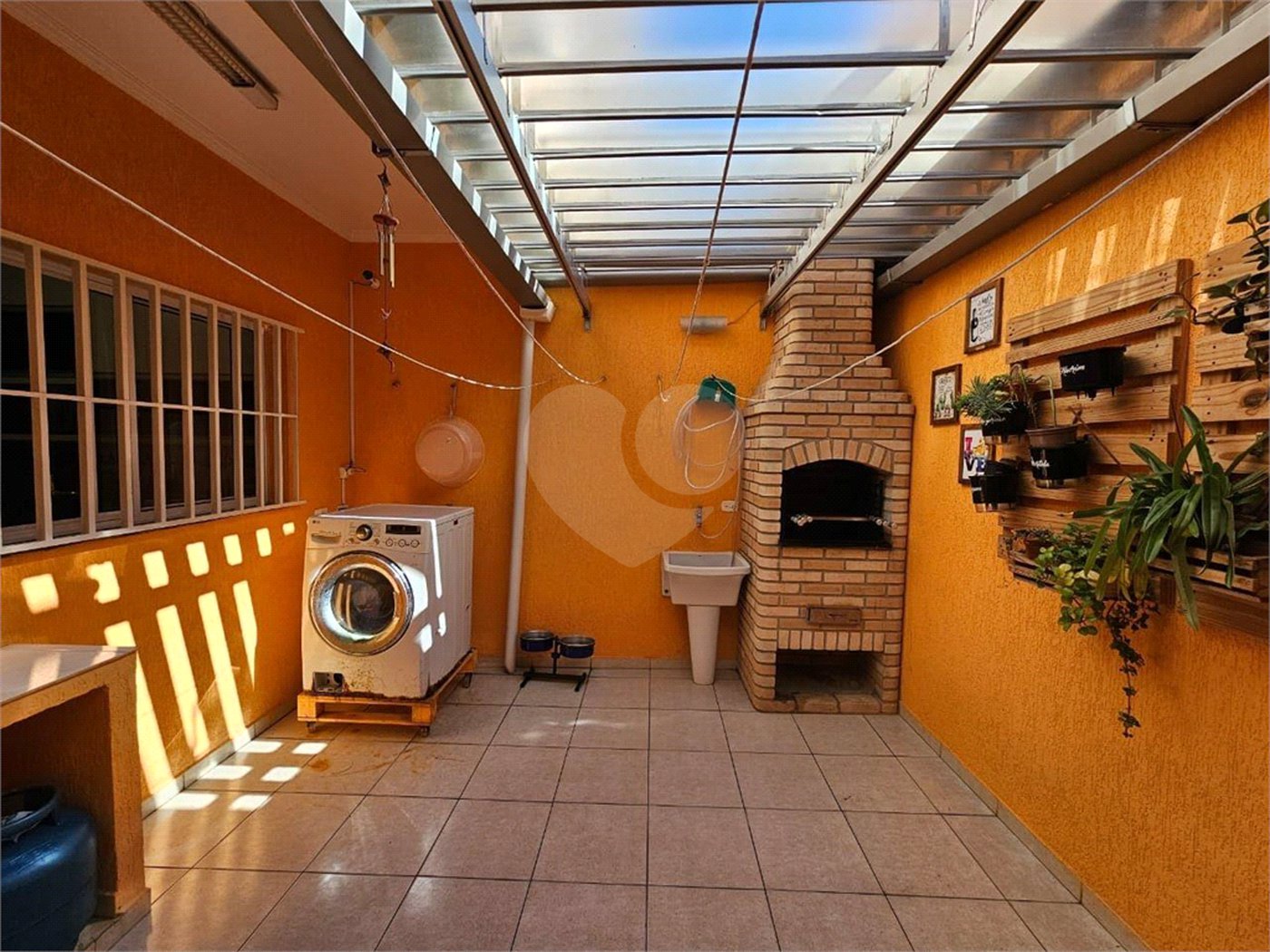 Casa à venda com 3 suítes em Vila Carrão, São Paulo, SP
