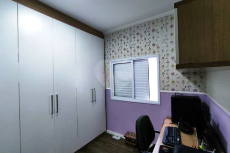 Sobrado à venda com 3 quartos, sendo 1 suíte,  em Vila Nova Aparecida, Mogi das Cruzes, SP