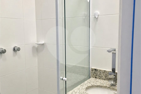 Apartamento à venda ou para alugar com 2 quartos, sendo 1 suíte, em Vila Mazzei, São Paulo, SP