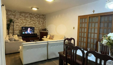 Sobrado à venda com 5 quartos, sendo 1 suíte,  em Alto da Boa Vista, São Paulo, SP