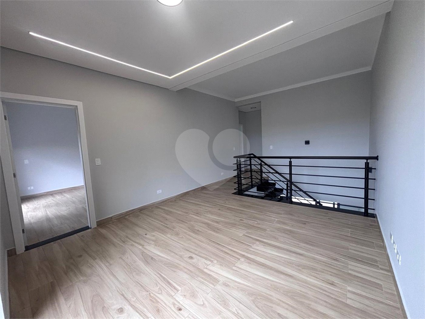 Casa à venda com 3 suítes no condomínio Campos do Conde I e II, Sorocaba - SP