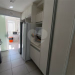Apartamento à venda com 3 quartos, sendo 1 suíte, no Centro, São Roque, SP