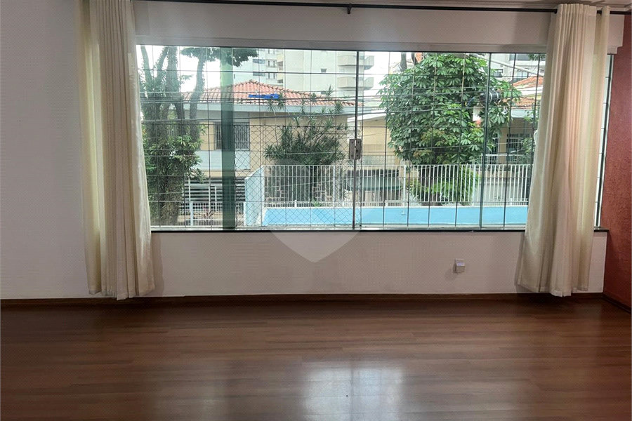 Sobrado à venda com 4 quartos, sendo 3 suítes, em Santana, São Paulo, SP