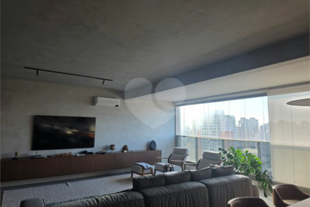 Apartamento à venda ou para alugar com 3 suítes em Perdizes, São Paulo, SP
