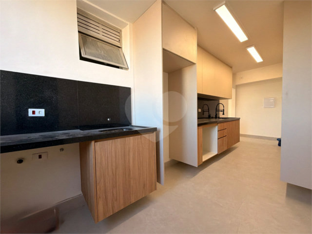 Apartamento à venda com 3 quartos, sendo 1 suíte,  em Tremembé, São Paulo, SP