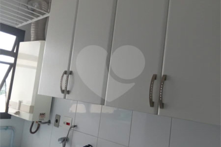 Apartamento à venda com 3 quartos, sendo 2 suítes,  em Campo Belo, São Paulo, SP