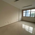Sala Comercial à Venda no Gonzaga – Avenida Ana Costa – Santos/Sp