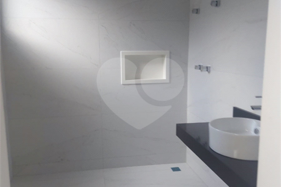 Casa à venda com 5 suítes no condomínio Residencial Santa Maria, Jandira - SP