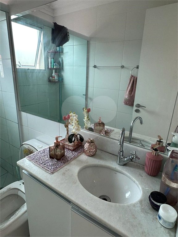 Sobrado à venda com 2 quartos em Jardim Carlos Cooper, Suzano, SP