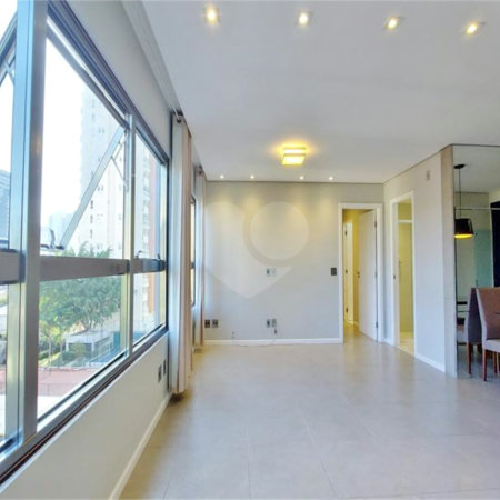 Apartamento à venda com 1 suíte em Jardim das Acácias, São Paulo, SP