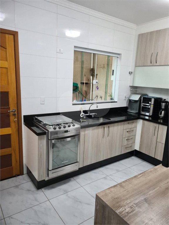Sobrado à venda com 3 quartos, sendo 1 suíte,  em Vila Gustavo, São Paulo, SP