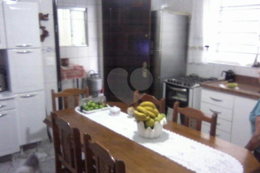 Sobrado à venda com 2 quartos em Horto, São Paulo, SP