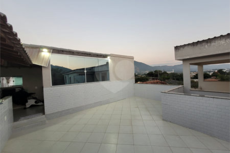 Casa à venda com 3 quartos, sendo 1 suíte, em Campo Grande, Rio de Janeiro, RJ