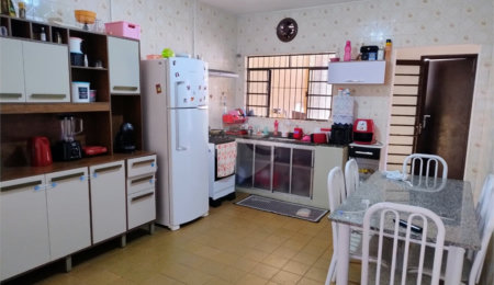Casa à venda com 4 quartos em Vila Monteiro, Itapetininga, SP