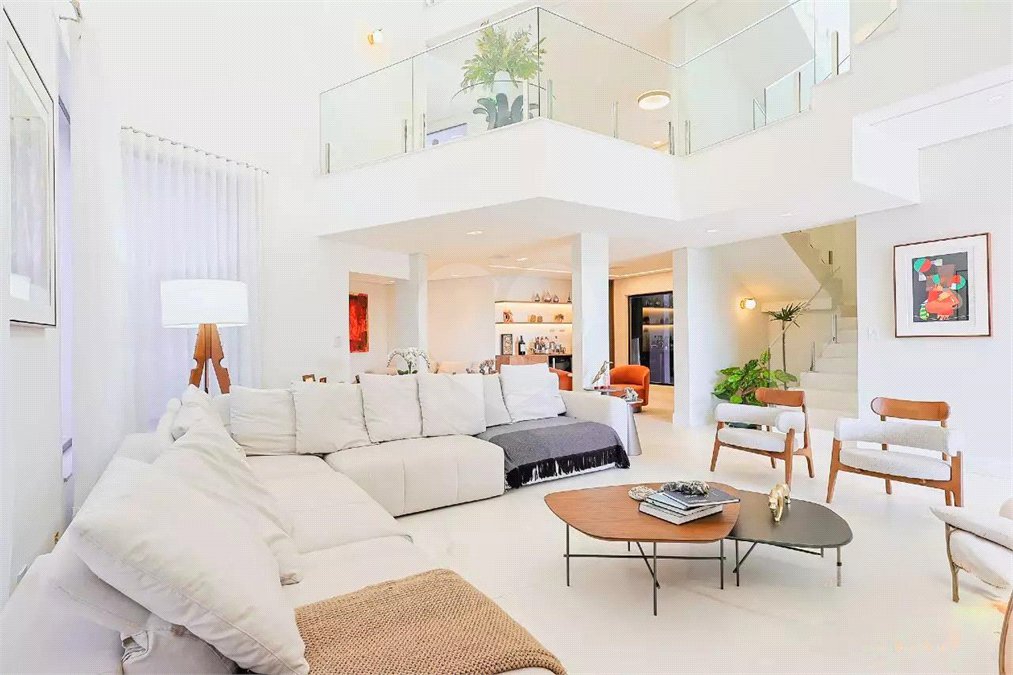 Casa à venda ou para alugar com 4 suítes em Parque Terra Nova II, São Bernardo do Campo, SP