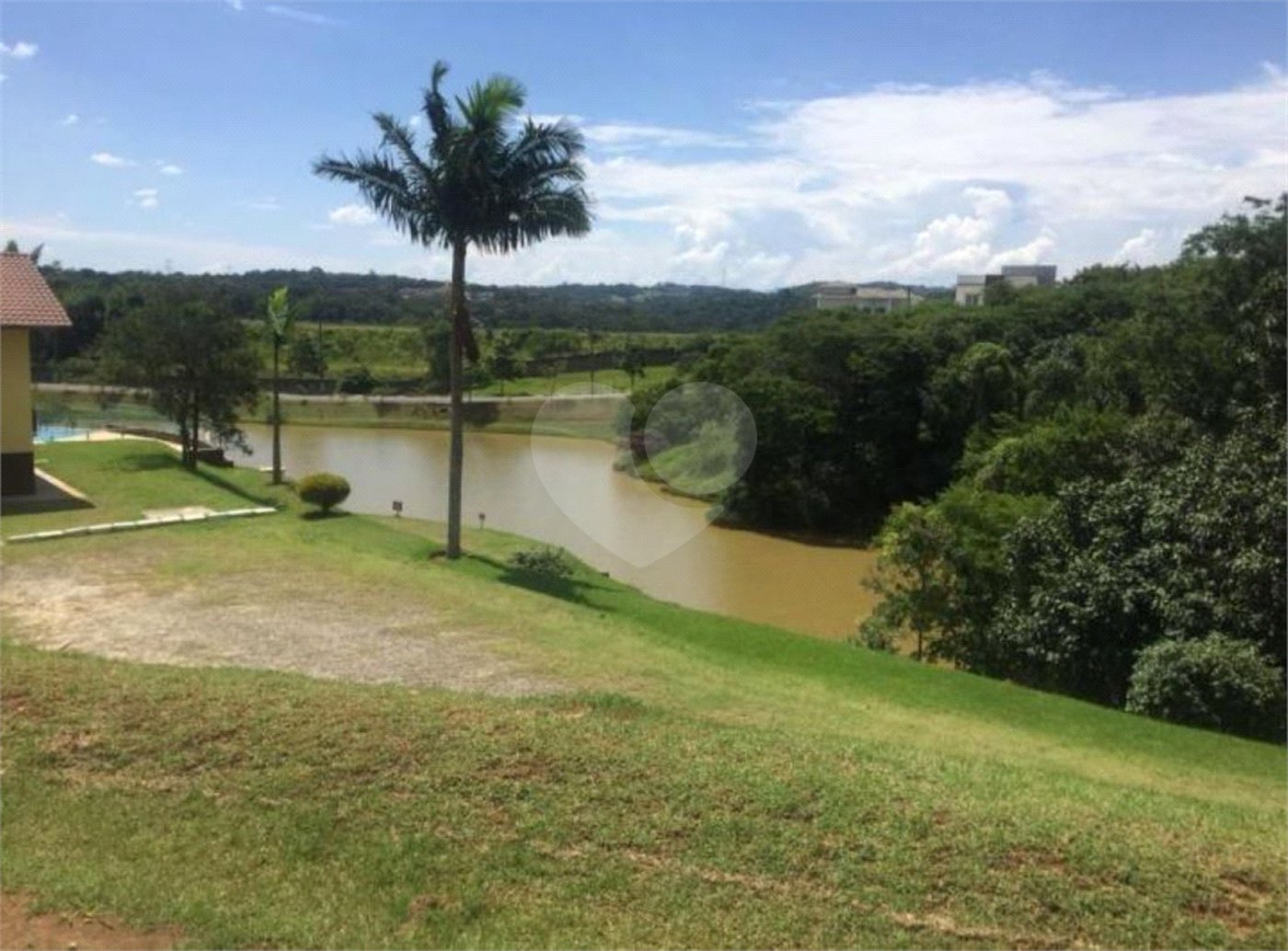 Condomínio à venda com 4 quartos, sendo 2 suítes, em Colinas do Paratehy, Mogi das Cruzes, SP