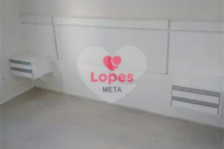 Apartamento à venda com 3 quartos, sendo 1 suíte, em Parque Industrial, São José dos Campos, SP