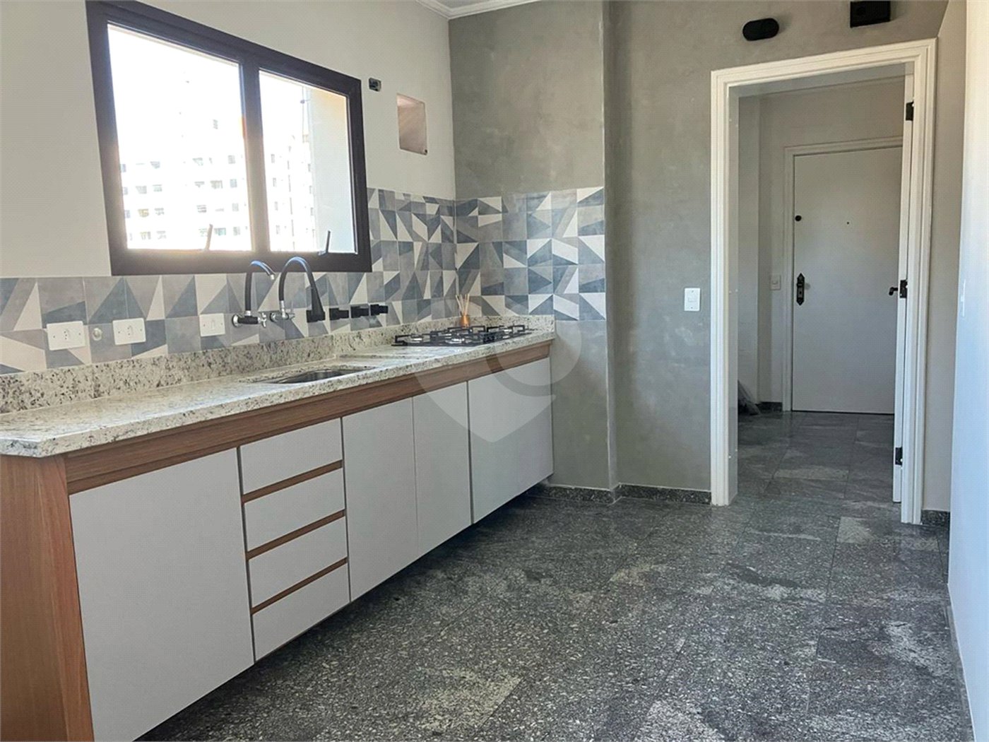 Apartamento à venda com 4 quartos, sendo 3 suítes, em Água Fria, São Paulo, SP