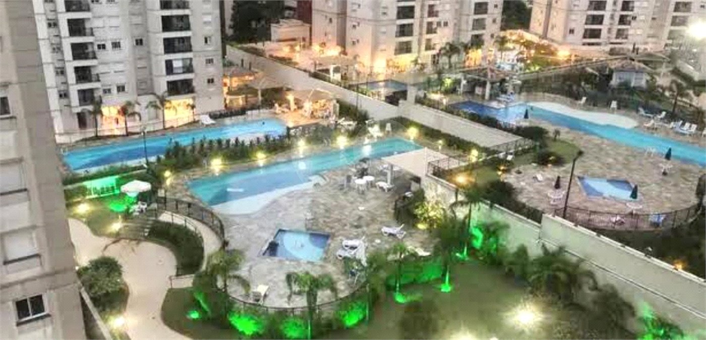 Apartamento à venda com 3 quartos, sendo 1 suíte,  em Vila Suzana, São Paulo, SP