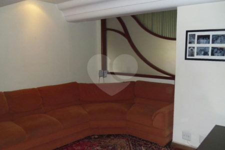 Apartamento à venda com 4 suítes em Real Parque, São Paulo, SP