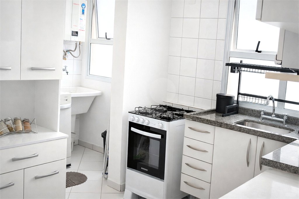 Apartamento à venda com 3 quartos, sendo 1 suíte, em Vila Sfeir, Indaiatuba, SP