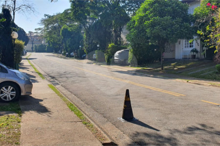 Casa à venda com 4 quartos, sendo 2 suítes, no condomínio Vila Panamericana, São Paulo - SP
