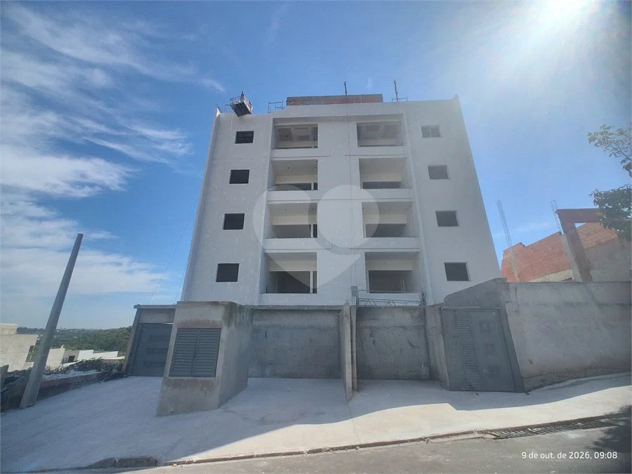 Apartamento 2 dormitórios com 1 vaga de garagem, excelente localização, programa MCMV, pagto parcelado
