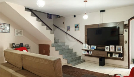 Casa à venda com 3 quartos, sendo 1 suíte, em Parque Rodrigo Barreto, Arujá, SP