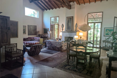 Casa à venda com 4 quartos, sendo 3 suítes, no condomínio Patrimônio do Carmo, São Roque - SP