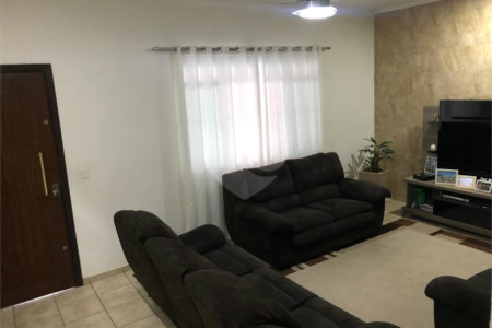 Casa à venda com 3 quartos, sendo 1 suíte, em Cidade Cruzeiro do Sul, Suzano, SP