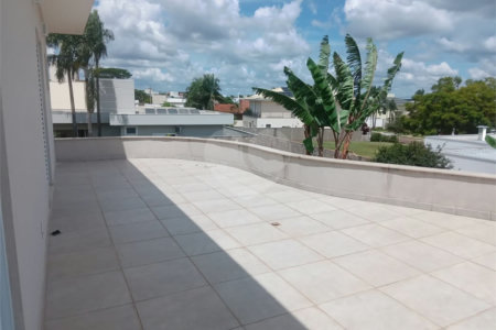 Casa à venda com 4 quartos, sendo 3 suítes,  no condomínio Residencial Montreal, São Carlos - SP