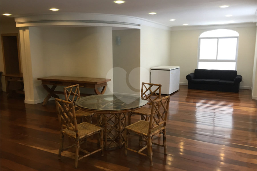 Apartamento à venda com 3 quartos, sendo 1 suíte, em Bela Vista, São Paulo, SP