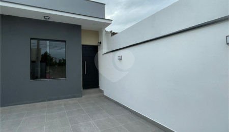 Casa de Vila à venda com 2 quartos, sendo 1 suíte,  em Cajuru do Sul, Sorocaba, SP