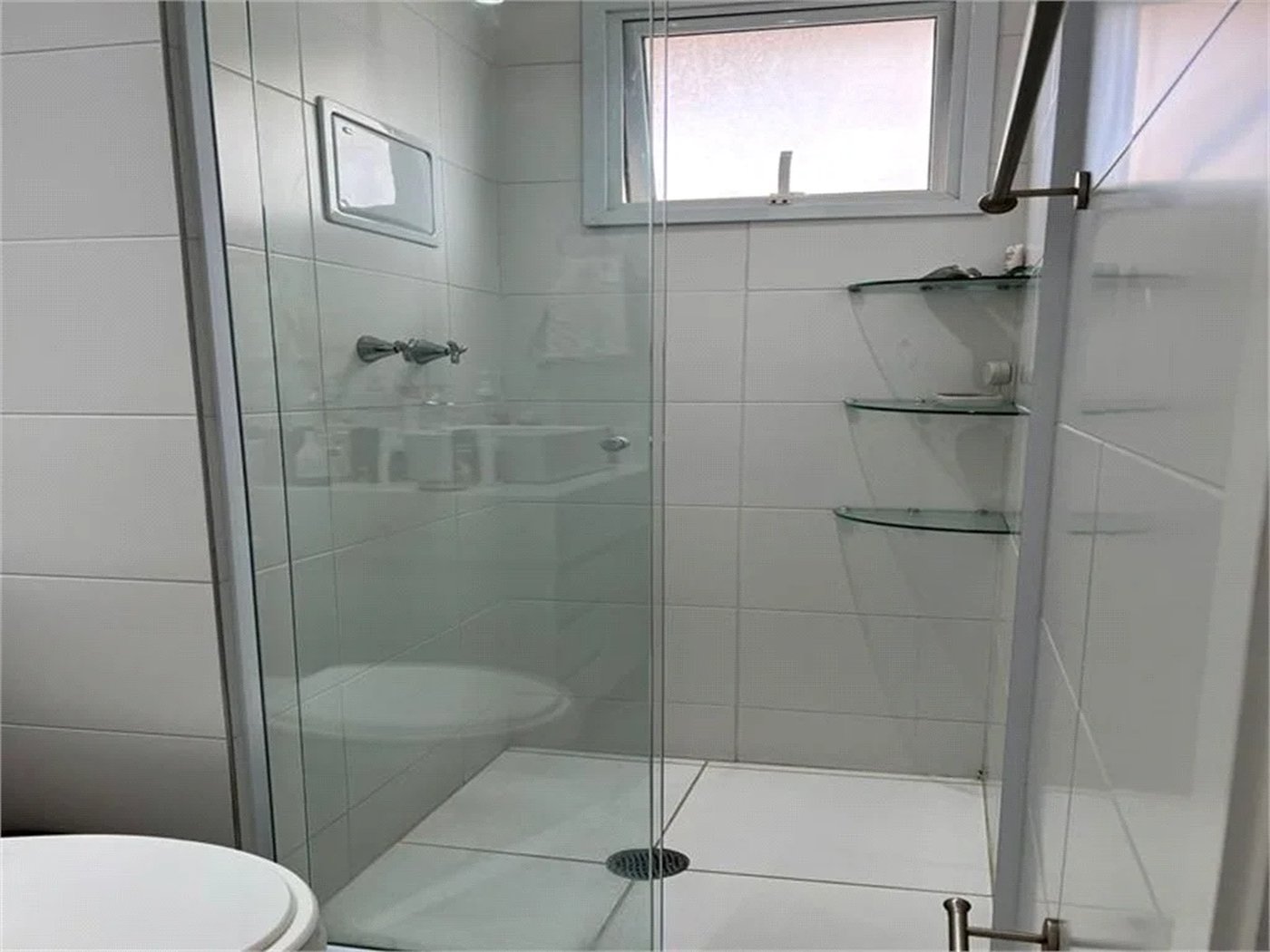 Apartamento à venda com 3 suítes em Jardim Caboré, São Paulo, SP